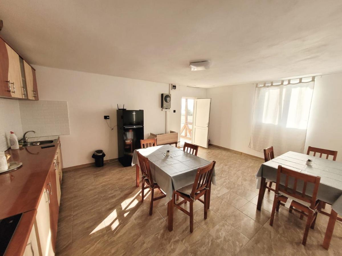 Cabana Varad Coronini Moldova Veche 外观 照片
