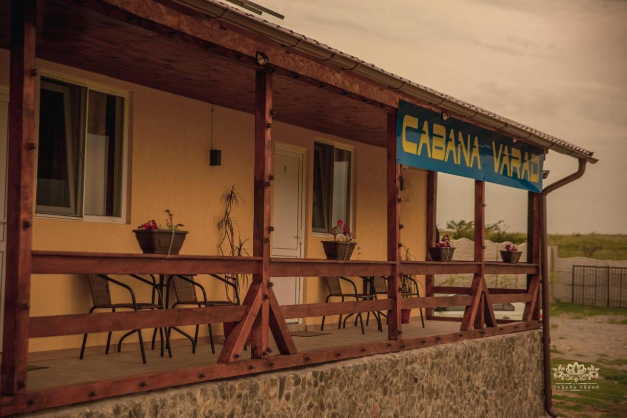 Cabana Varad Coronini Moldova Veche 外观 照片